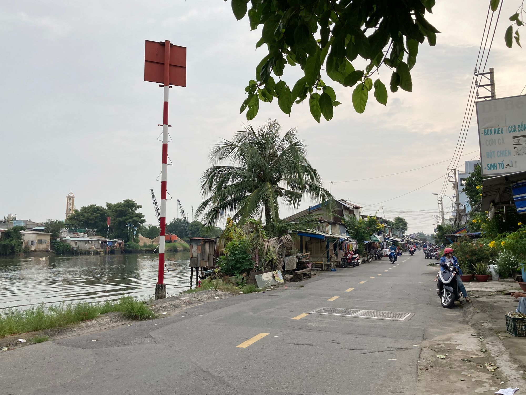 Ba ốc đảo kỳ lạ giữa Sài Gòn