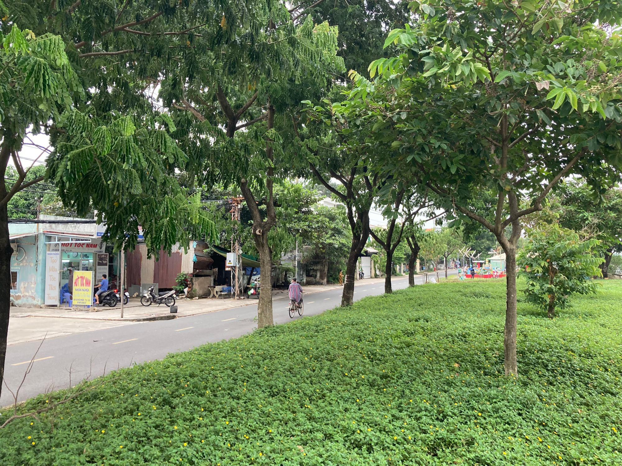 Ba ốc đảo kỳ lạ giữa Sài Gòn