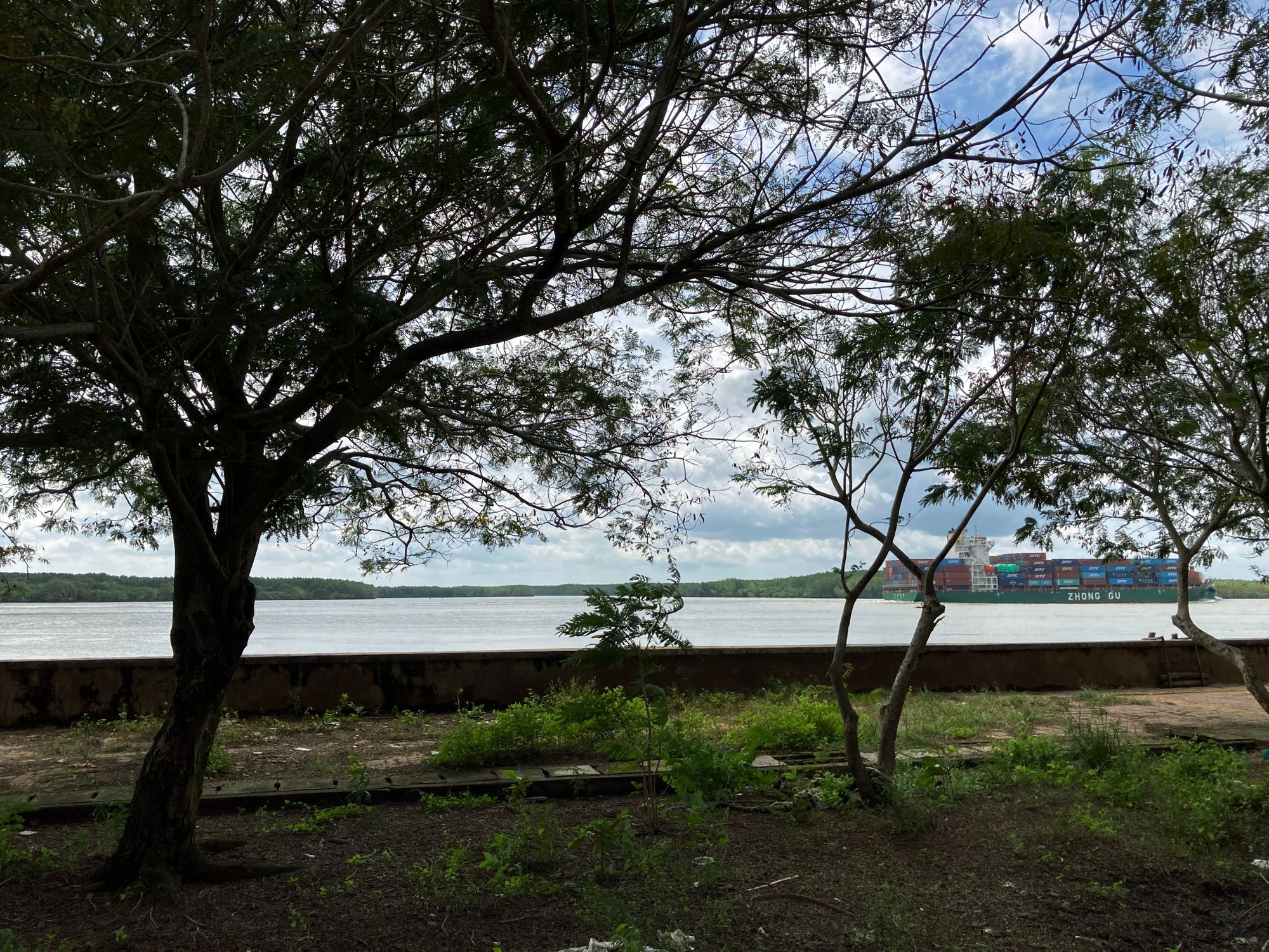 Khám phá những vùng đất cũ