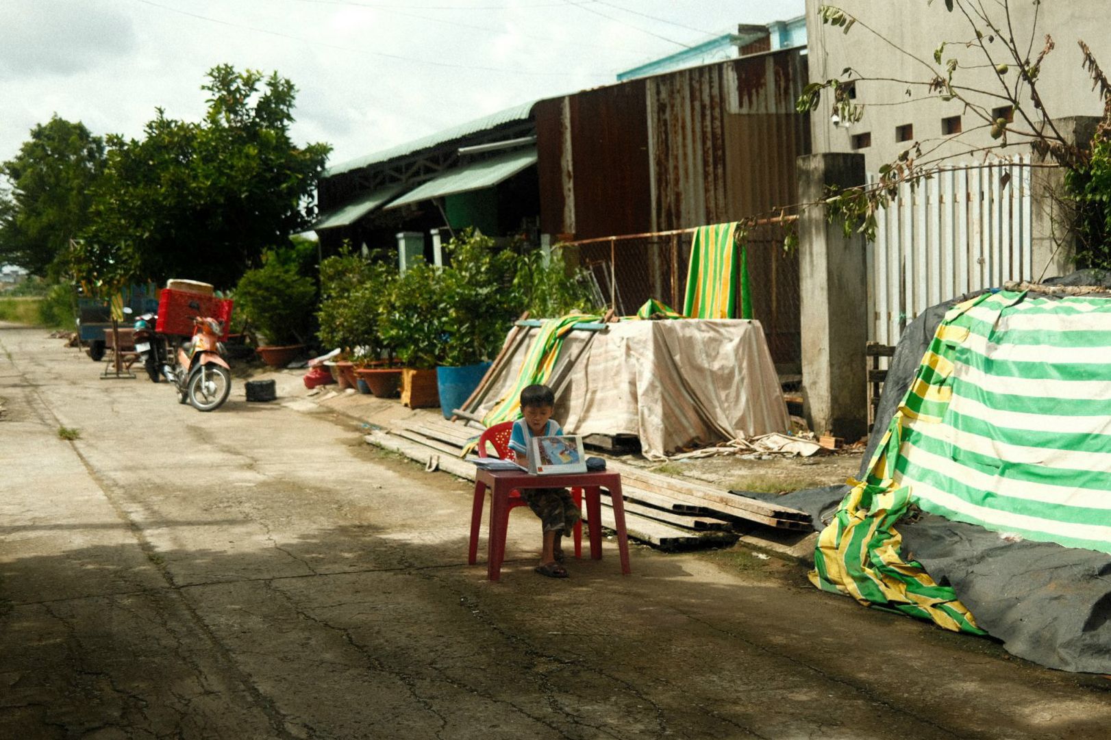 Khám phá những vùng đất cũ