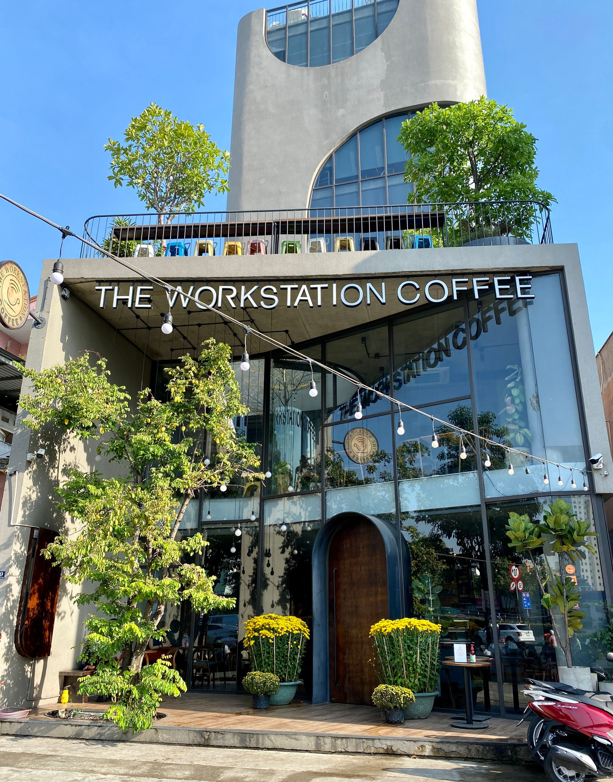 Đi cafe... để làm việc