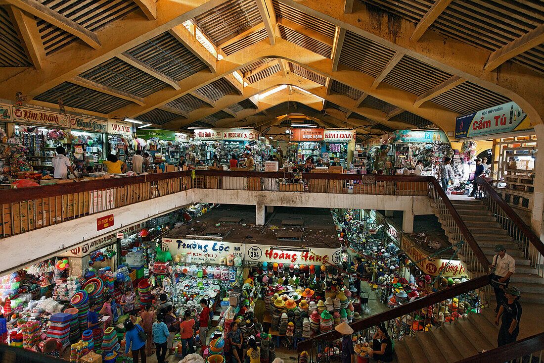Chợ lớn nhất Sài Gòn