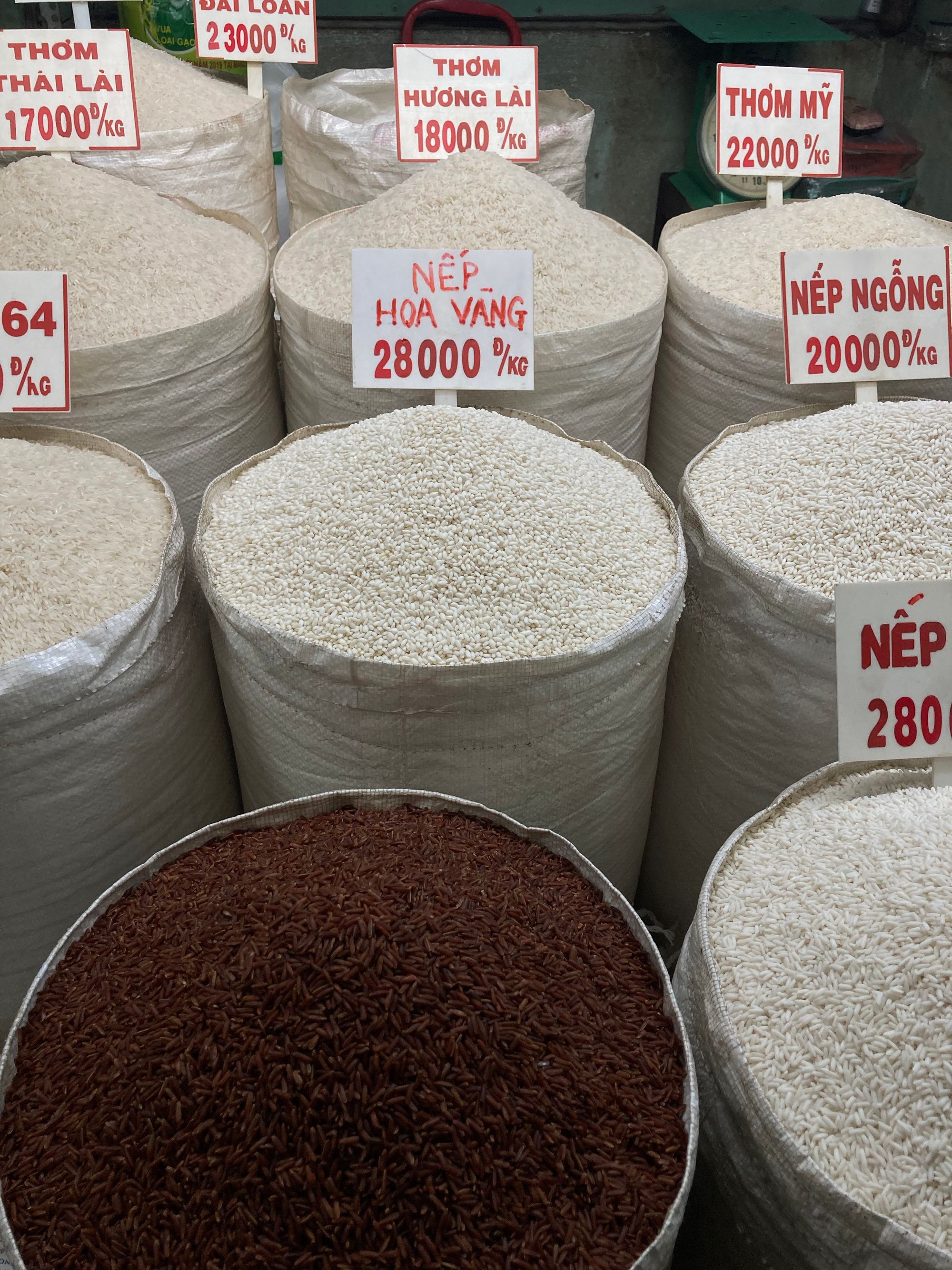 Chợ lớn nhất Sài Gòn
