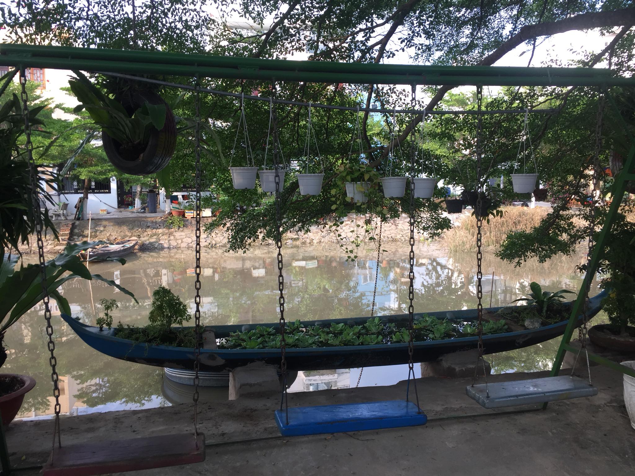 Đất nước của những người thợ cơ khí
