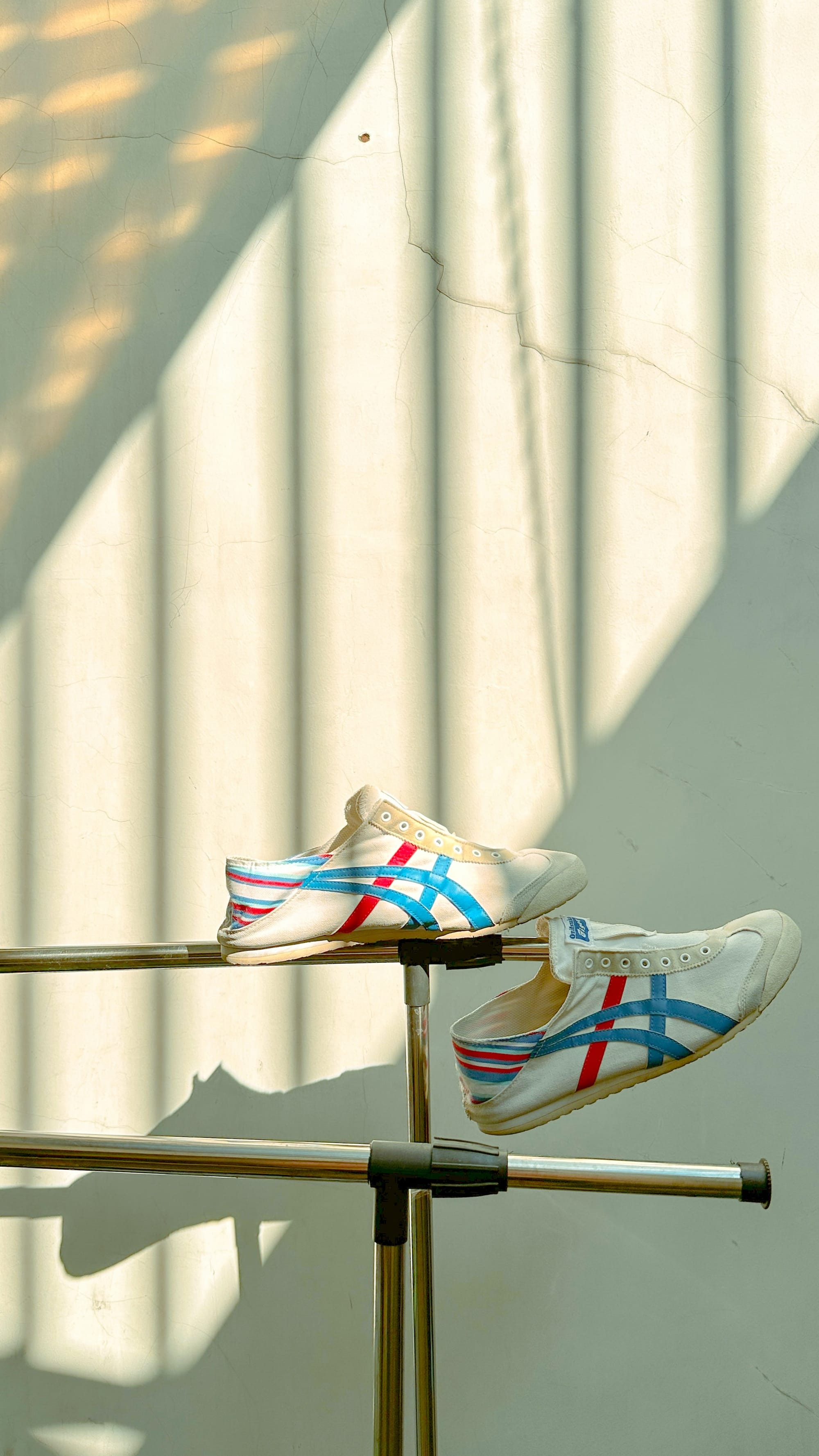 Hãy mang một đôi Onitsuka