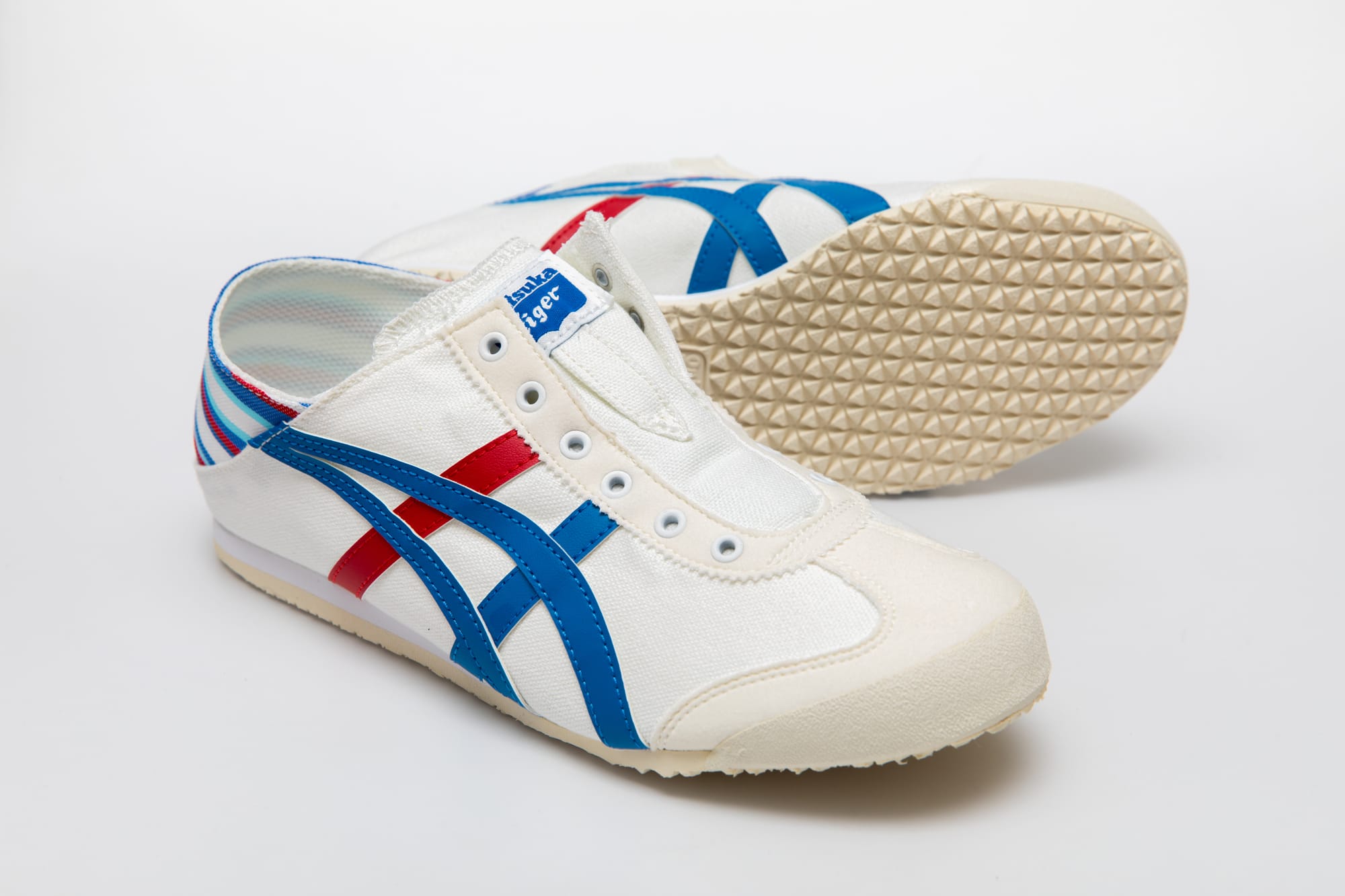 Hãy mang một đôi Onitsuka