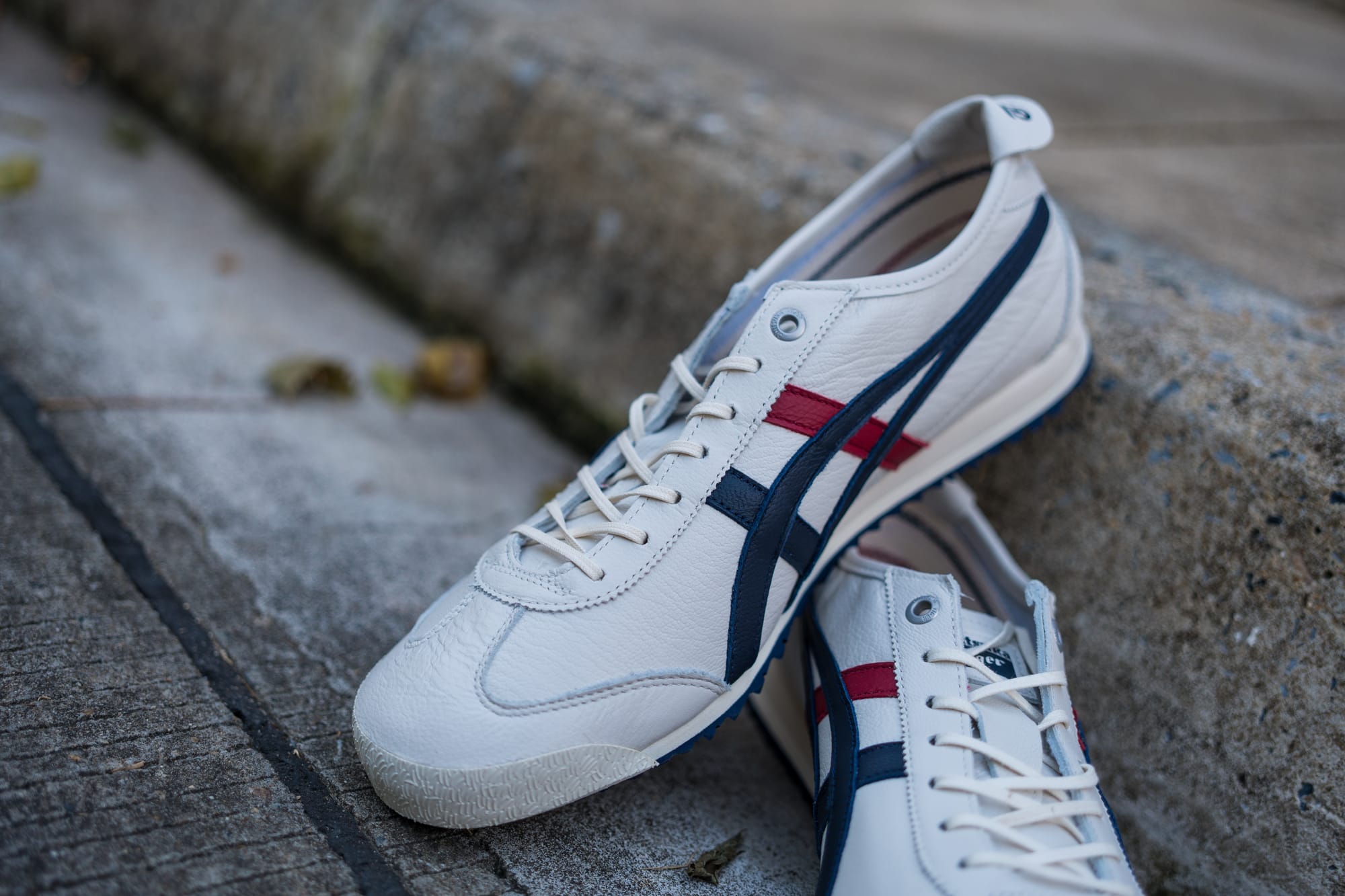 Hãy mang một đôi Onitsuka