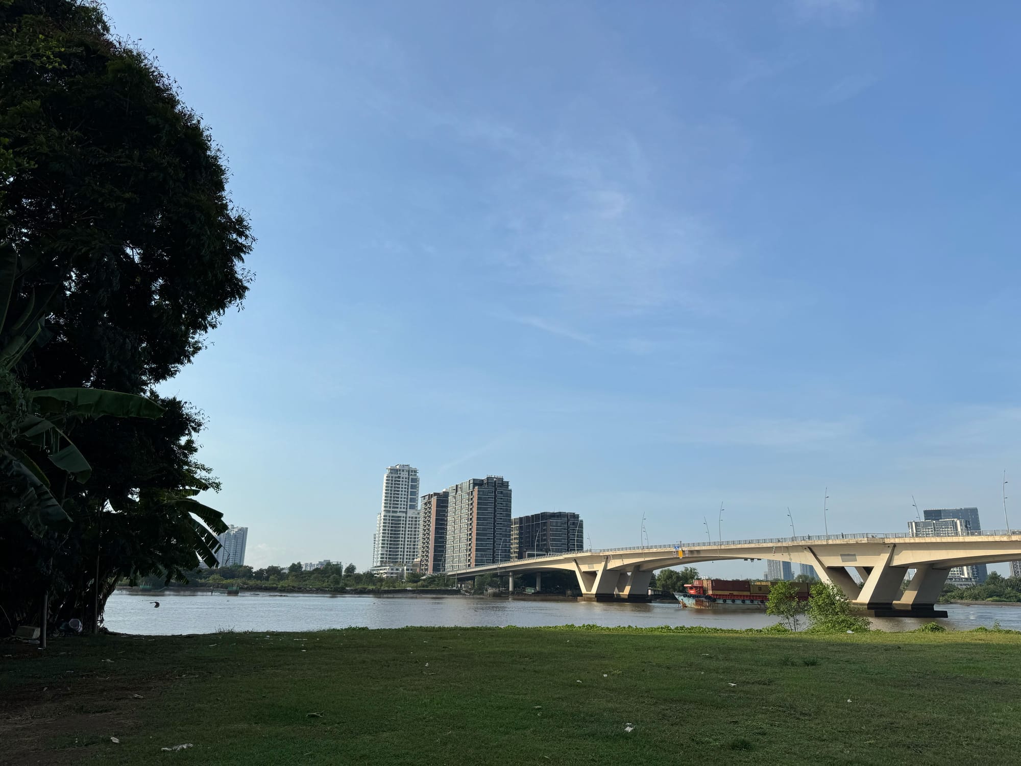 Khu Saigon Pearl