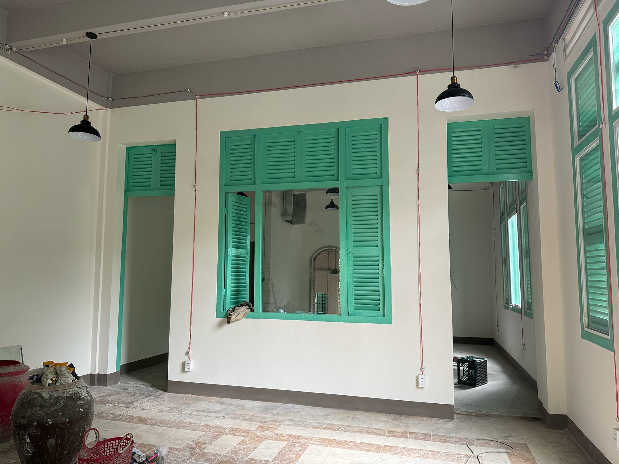Ngôi nhà gần 100 tuổi và những chuyện phía sau