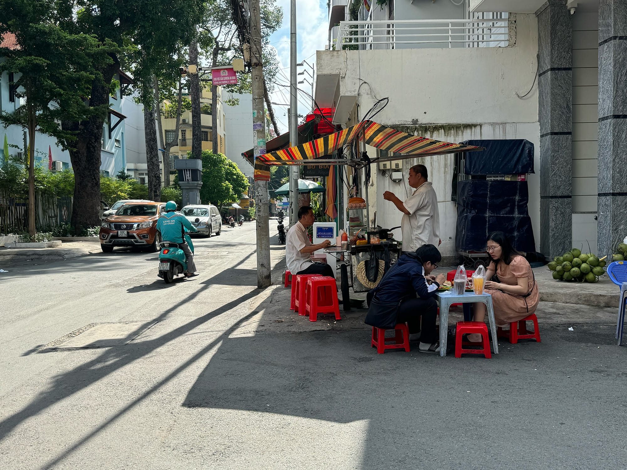 Đi tìm cư xá lâu đời nhất Sài Gòn