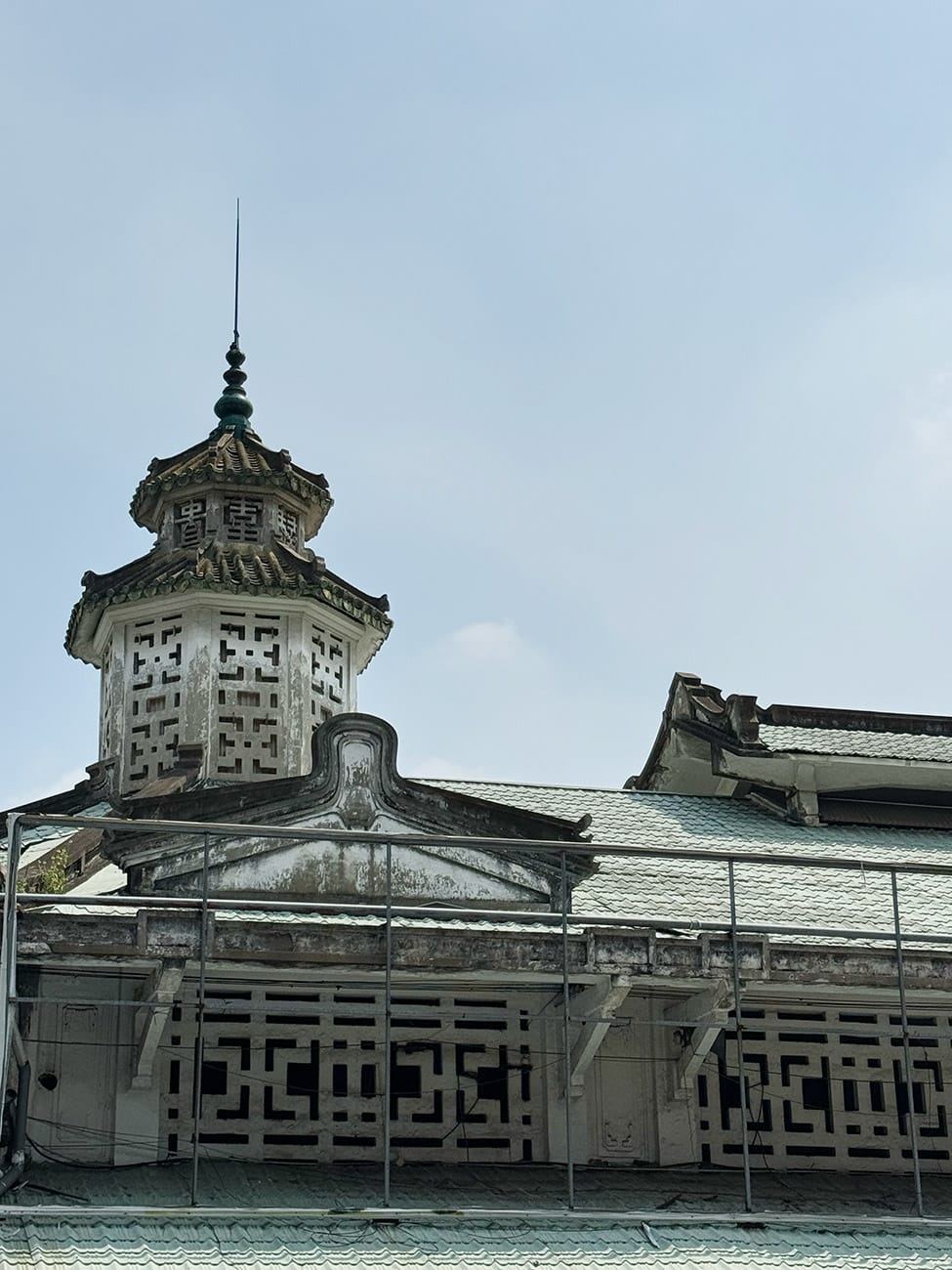 Có một ngôi chợ bí ẩn