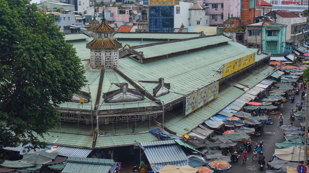 Có một ngôi chợ bí ẩn