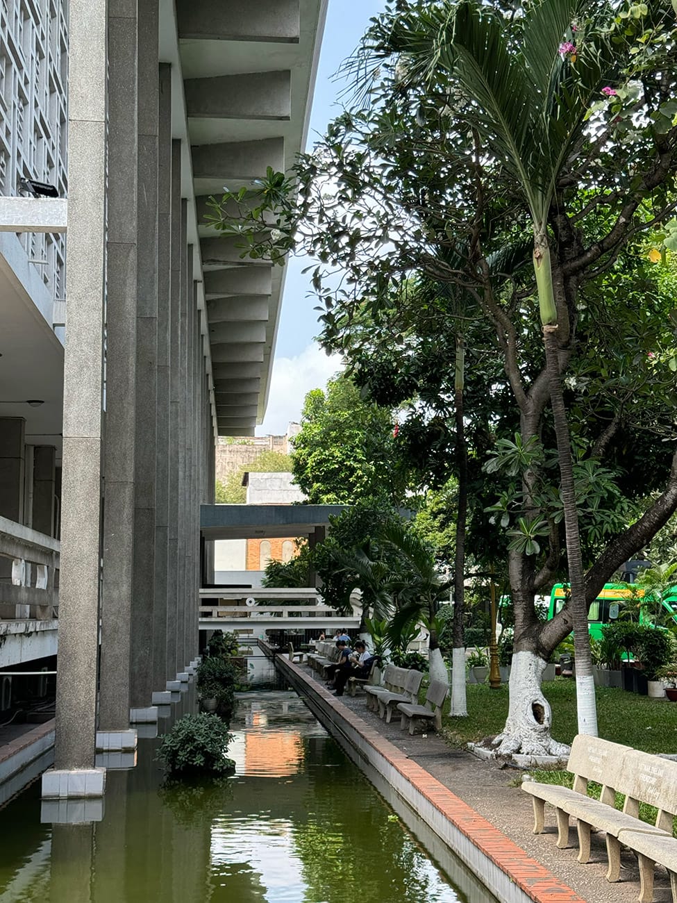 Coworking space miễn phí và vẻ đẹp cổ kính