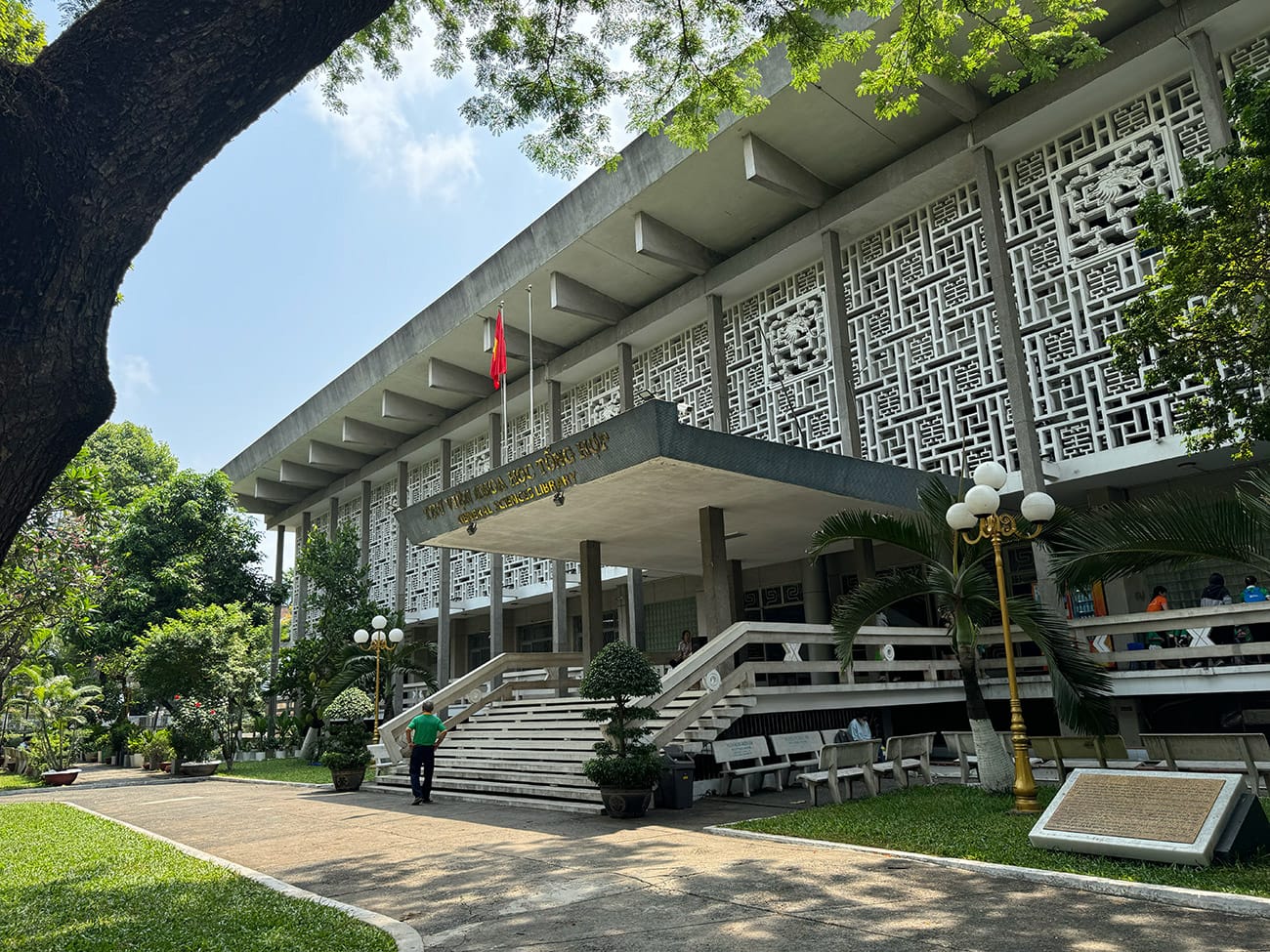 Coworking space miễn phí và vẻ đẹp cổ kính