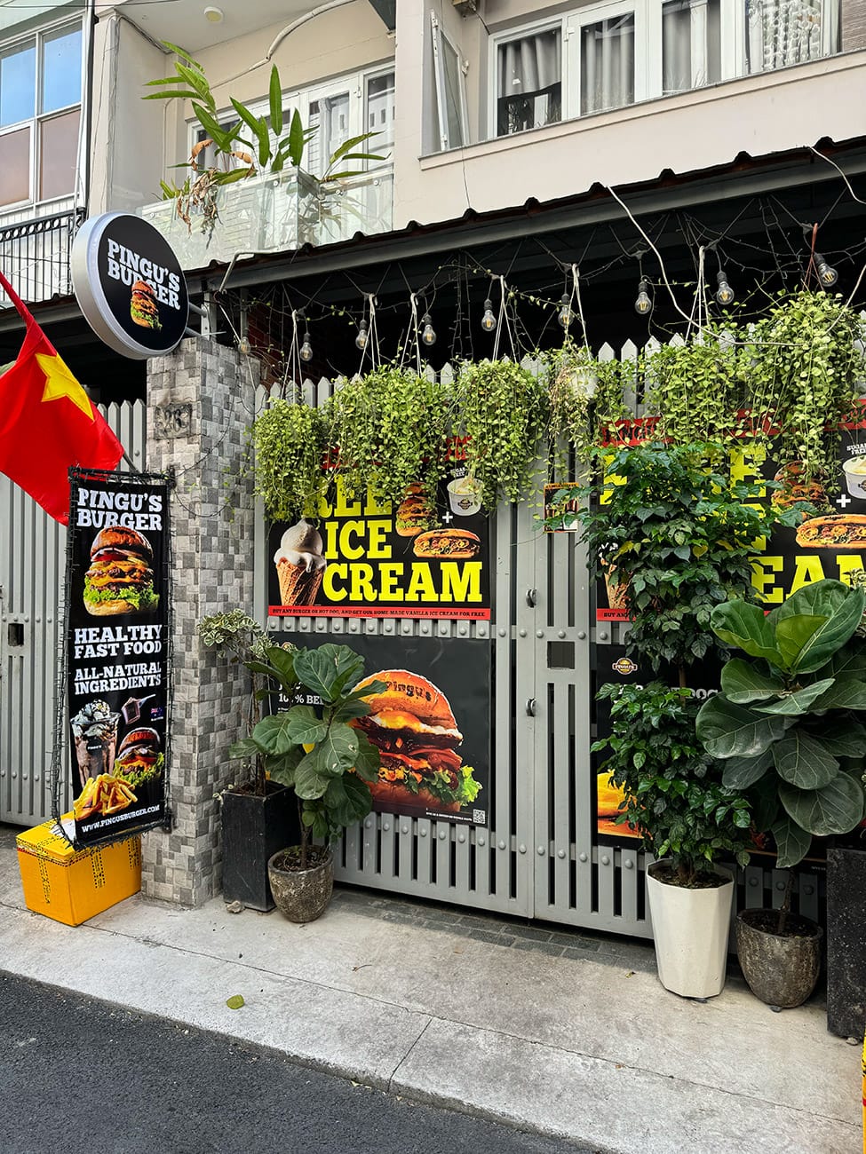 Chill ở ngôi làng đẹp bên sông