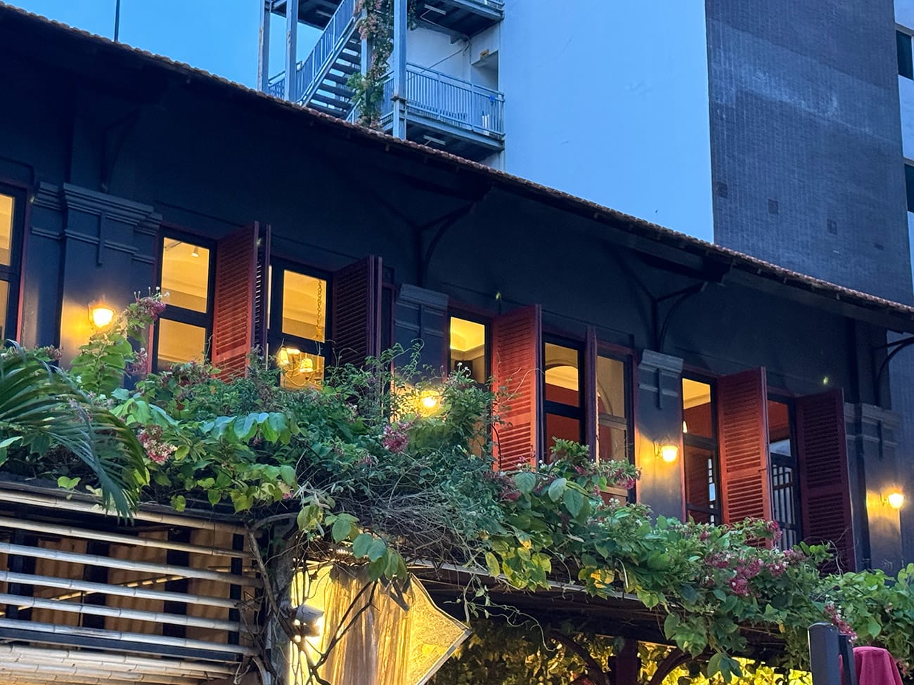 Chill trong một di tích cũ
