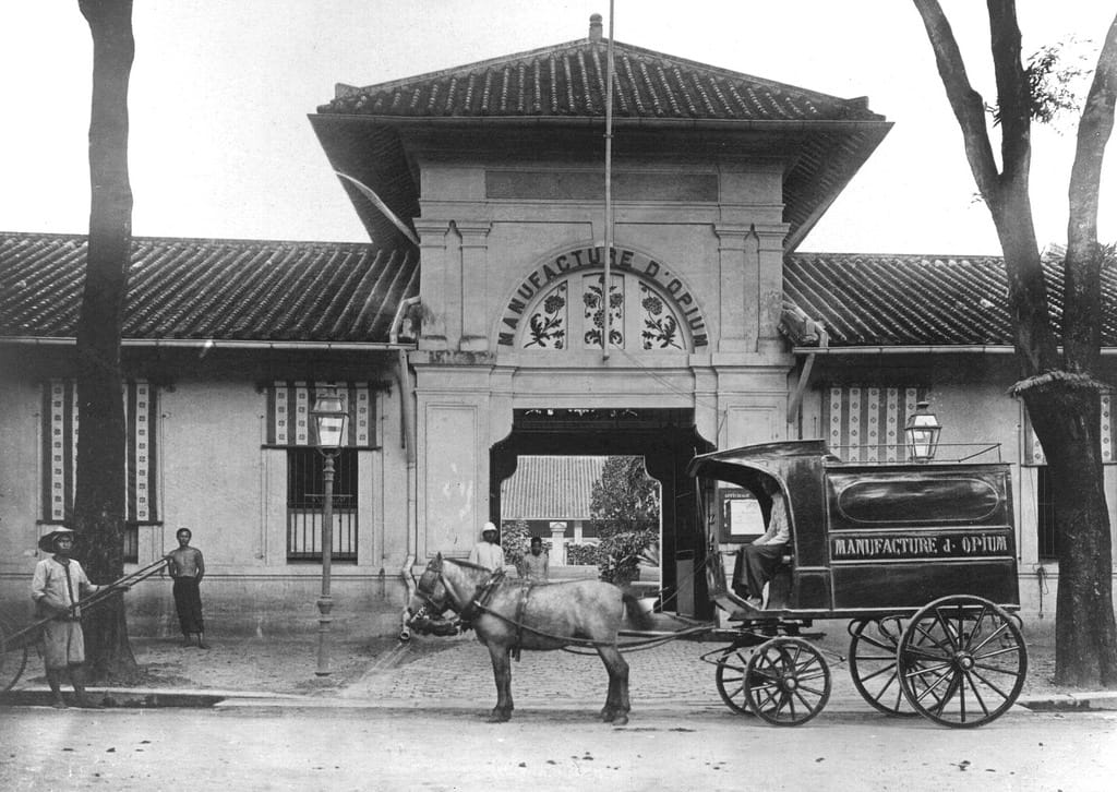 Chill trong một di tích cũ