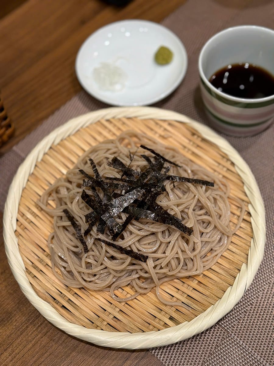Góc Sài Gòn và một Ginza lặng lẽ