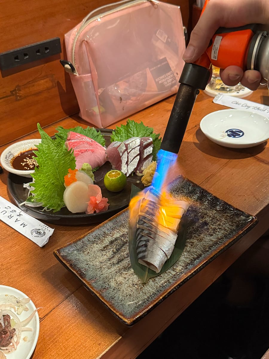 Góc Sài Gòn và một Ginza lặng lẽ