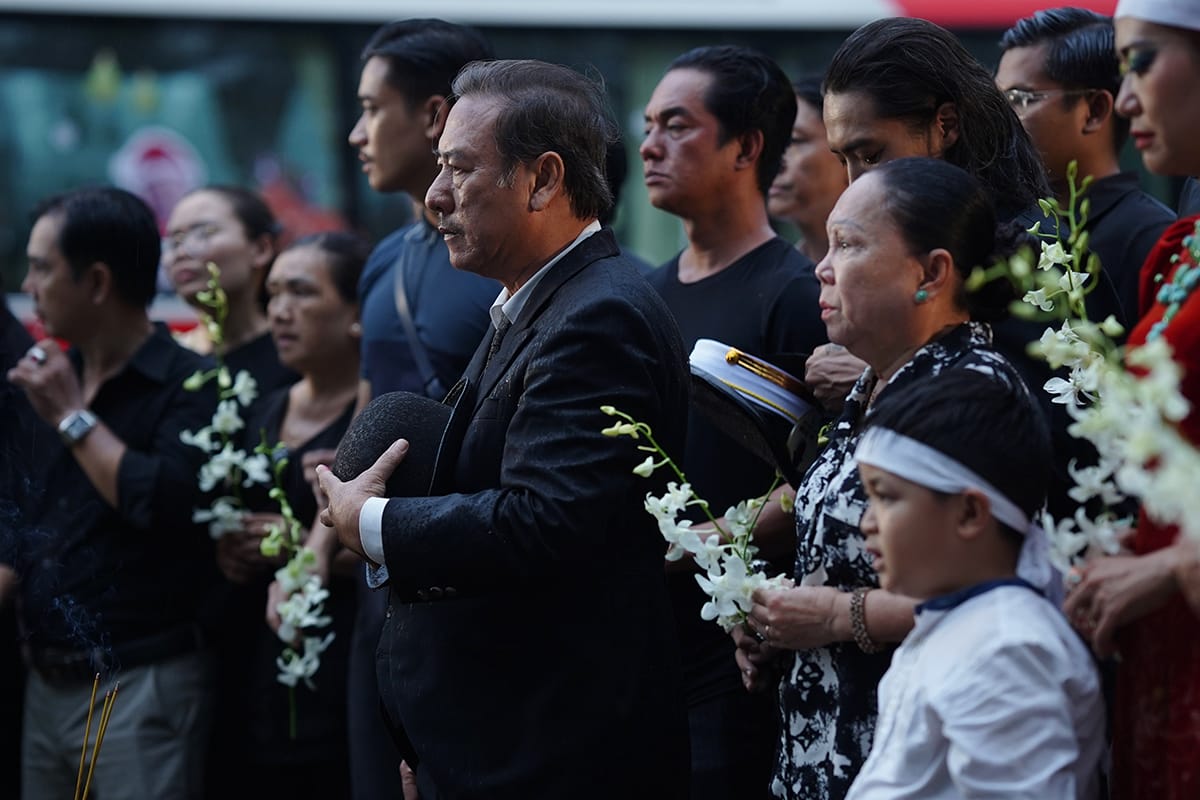 PHÁ ĐÁM TRUYỆN (2)