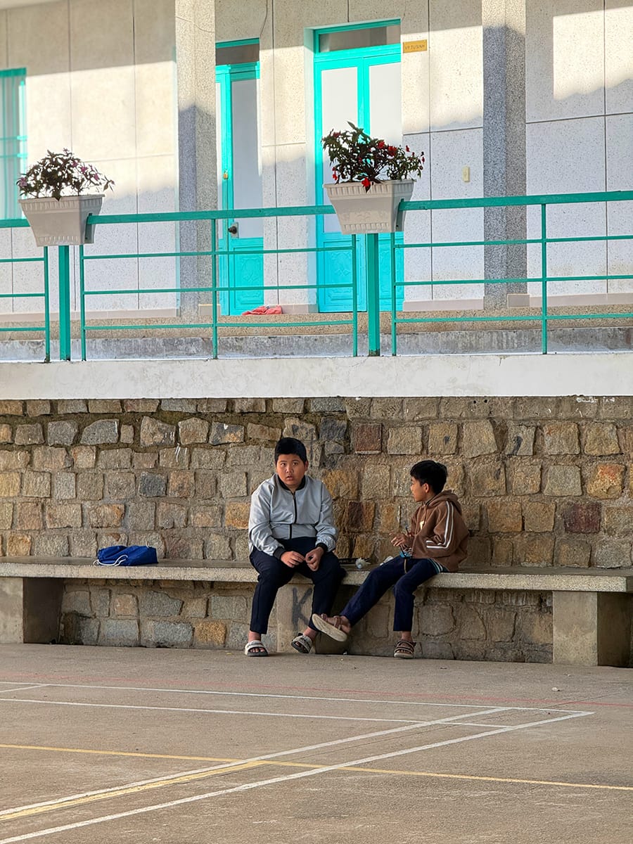 Học viện kỳ ảo trên cao nguyên